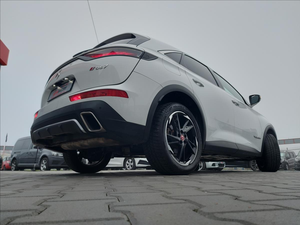 DS Automobiles DS7 Crossback