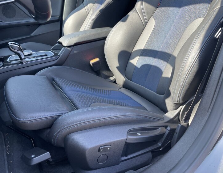 BMW Řada 2 Sedan / Limuzína 2,0 l 140 kw