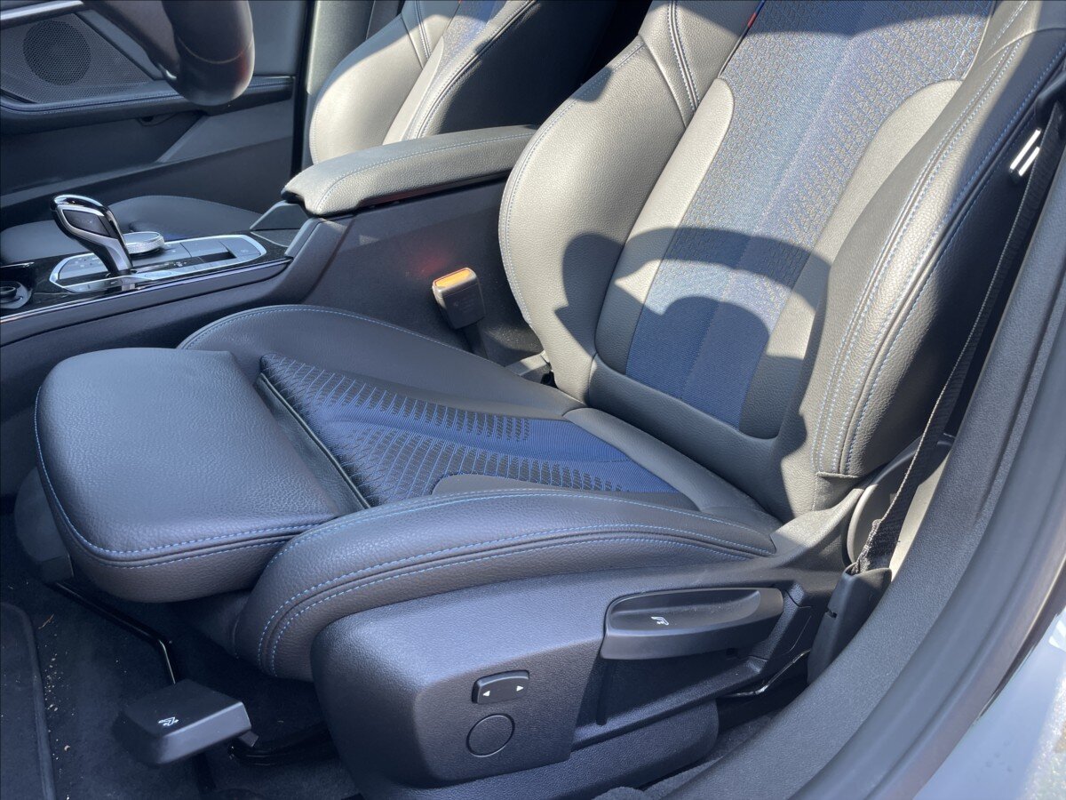 BMW Řada 2 Sedan / Limuzína 2,0 l 140 kw