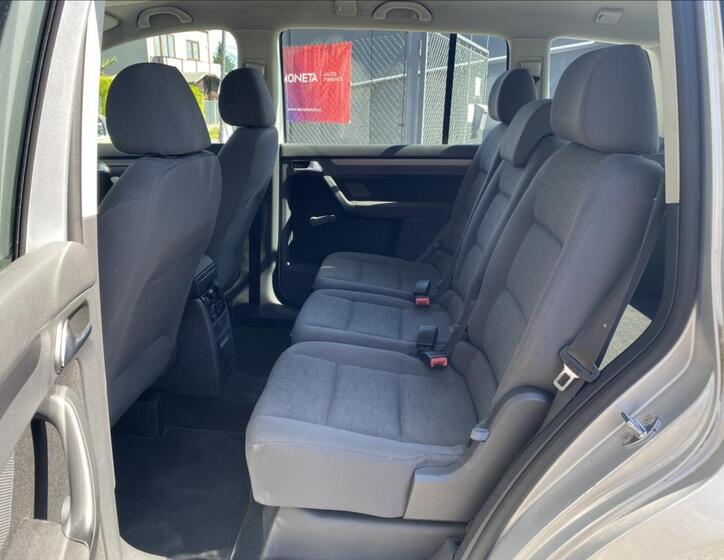 Volkswagen Touran 33