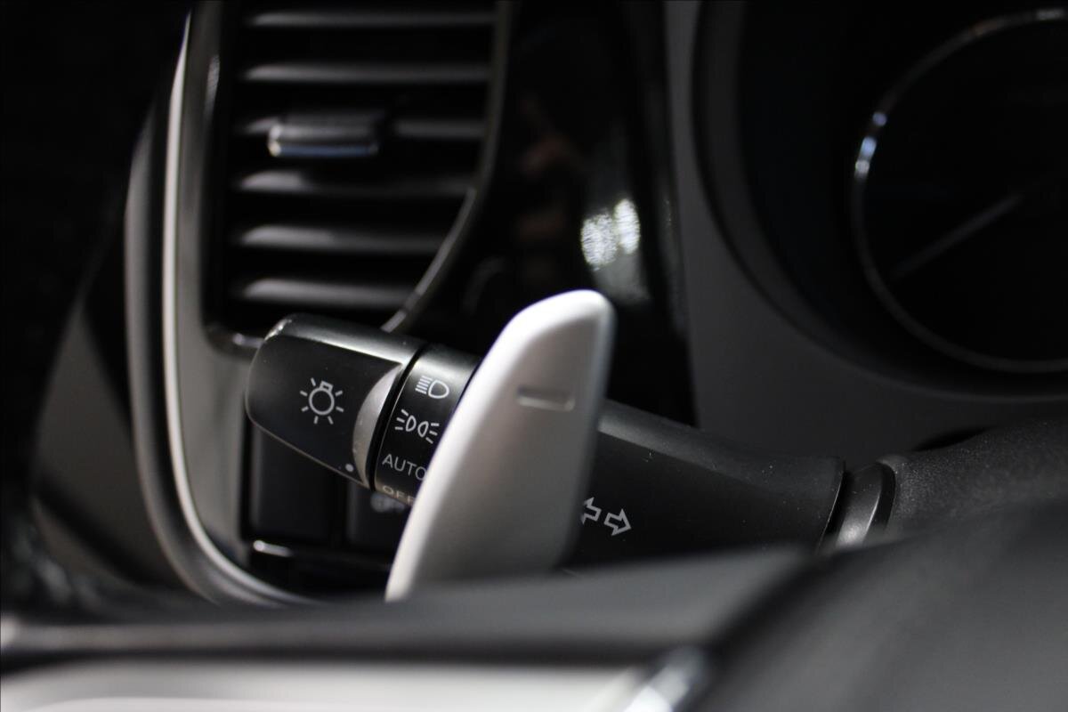 Mitsubishi Outlander SUV / Terénní 2,0 l 89 kw