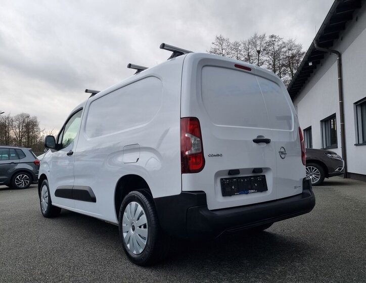 Opel Combo Skříň 1,5 l 96 kw