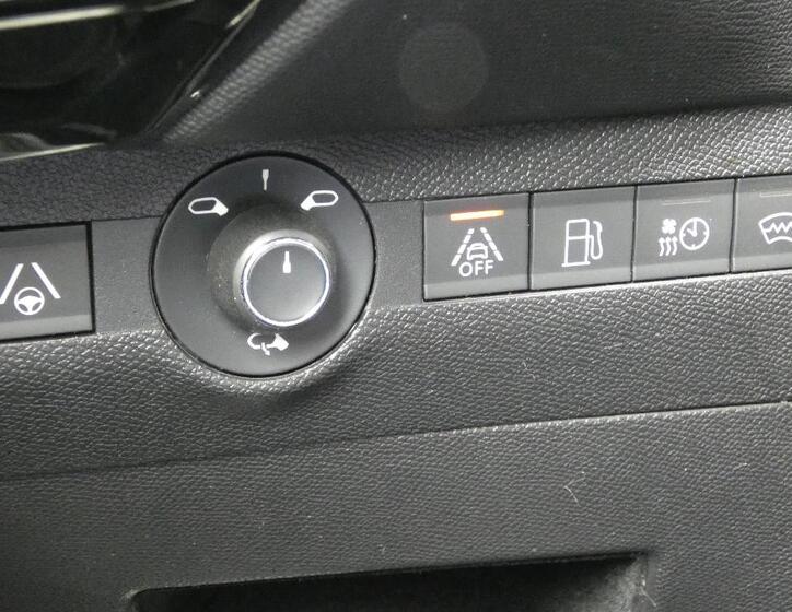 DS Automobiles DS7 Crossback 9