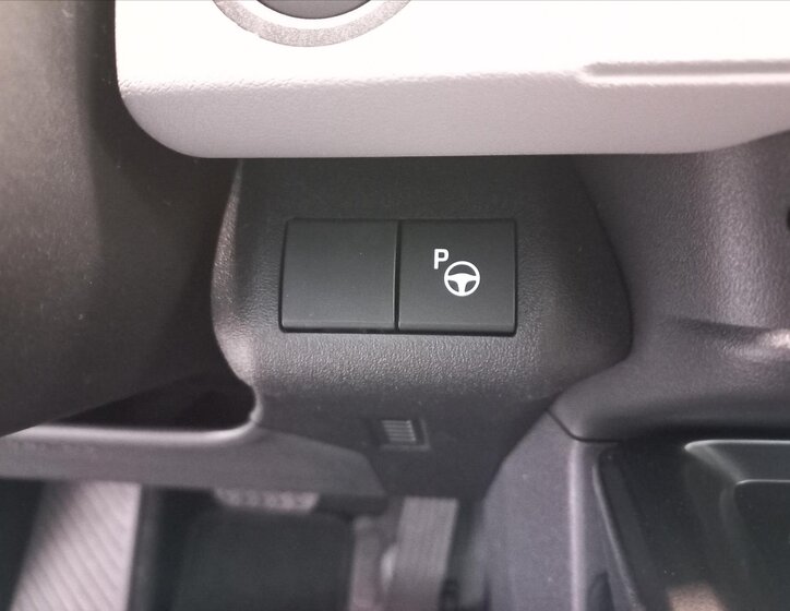 Toyota C-HR CUV / Crossover 0,0 252 kw