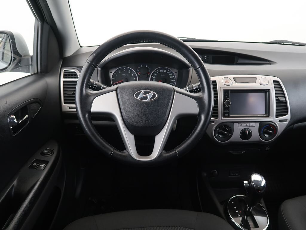Hyundai i20 Hatchback 1,4 l 74 kw
