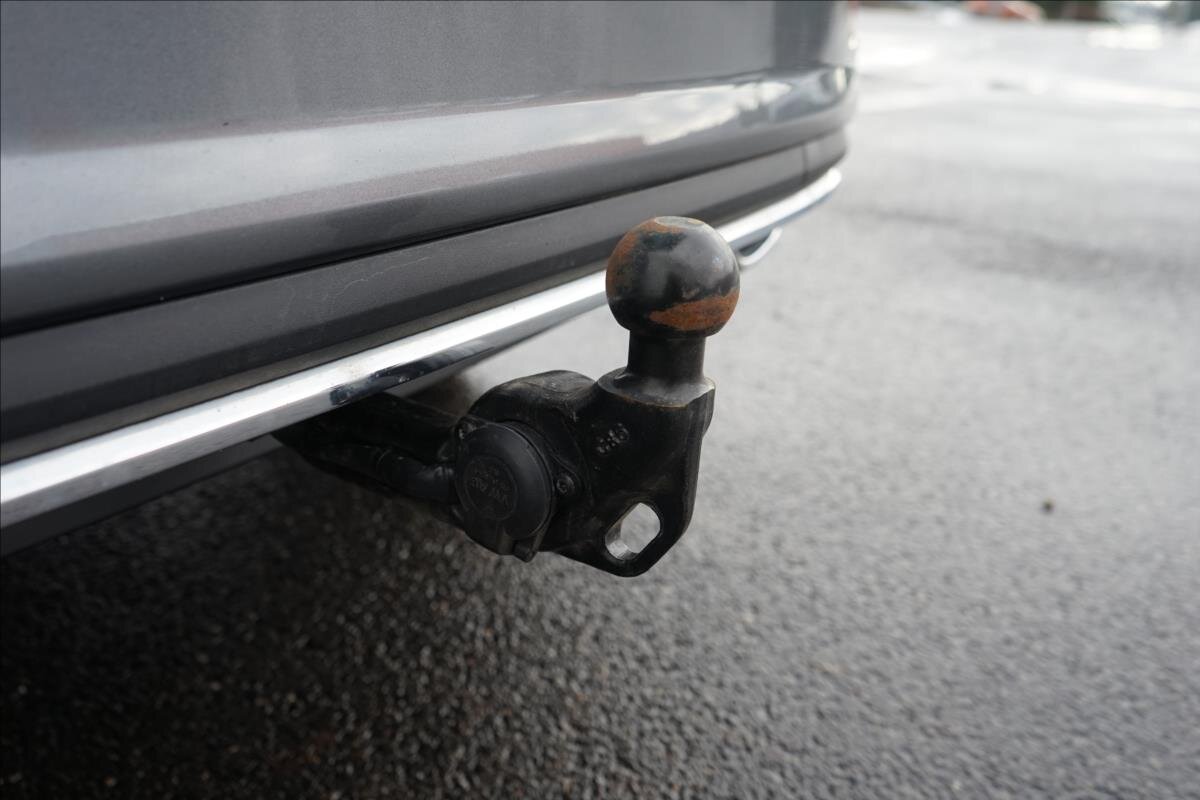 Škoda Karoq SUV / Terénní 1,5 l 110 kw