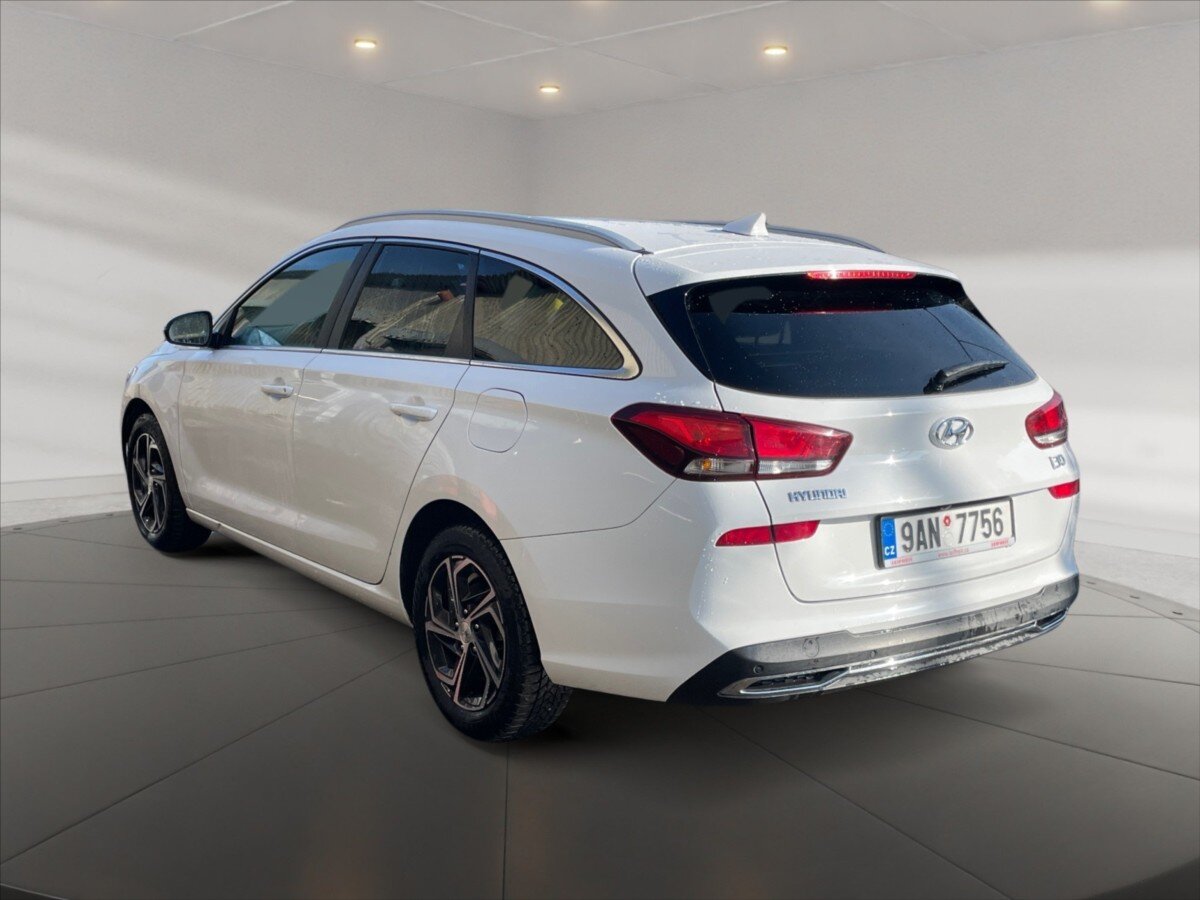 Hyundai i30 Kombi 998,0 88 kw