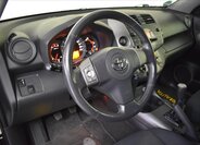 Toyota RAV4 SUV 2,0 l 112 kw