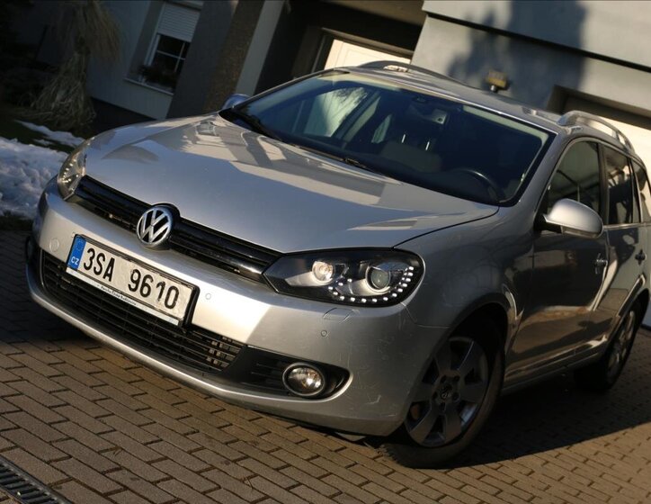 Volkswagen Golf Kombi 1,6 l 77 kw
