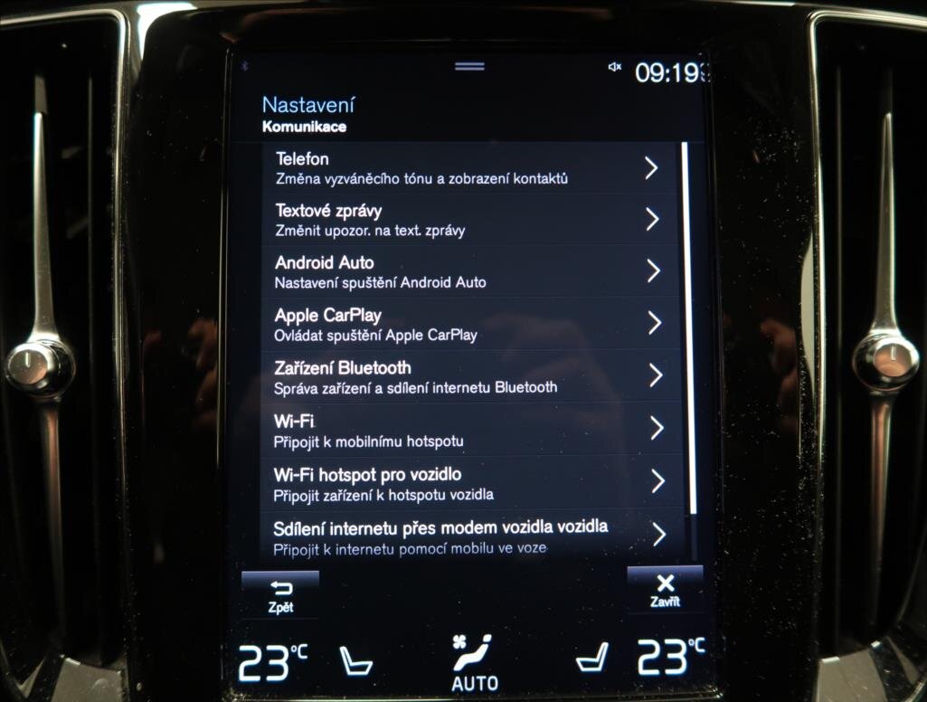 Volvo V60 Kombi 2,0 l 140 kw