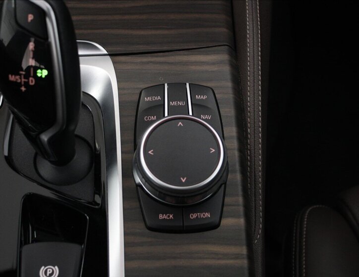 BMW Řada 6 Liftback 3,0 l 235 kw