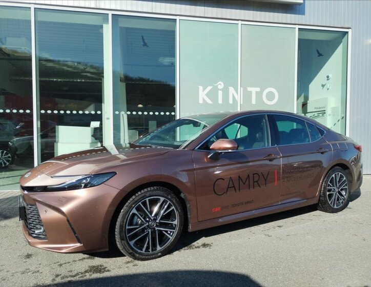 Toyota Camry Sedan / Limuzína 2,5 l 169 kw