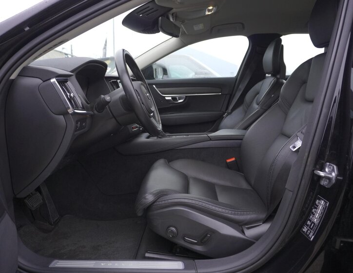 Volvo V90 Kombi 2,0 l 173 kw