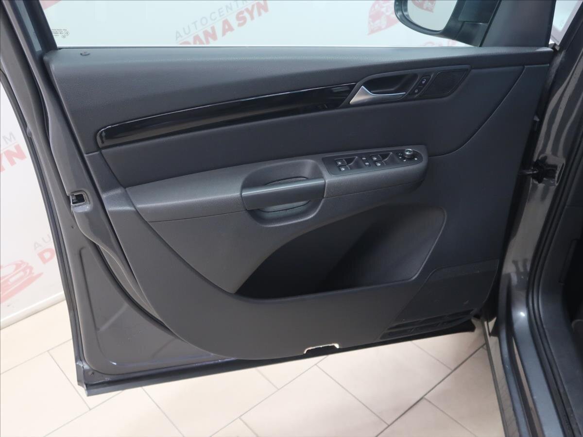 Volkswagen Sharan MPV 2,0 l 110 kw