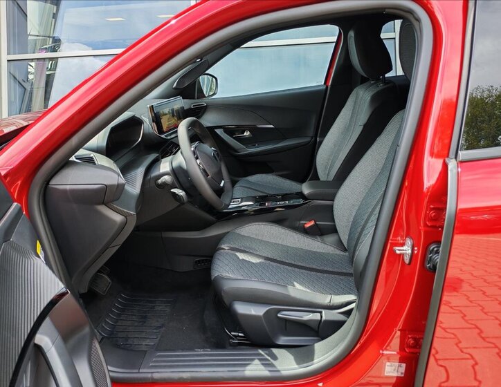 Peugeot 2008 SUV / Terénní 1,2 l 107 kw