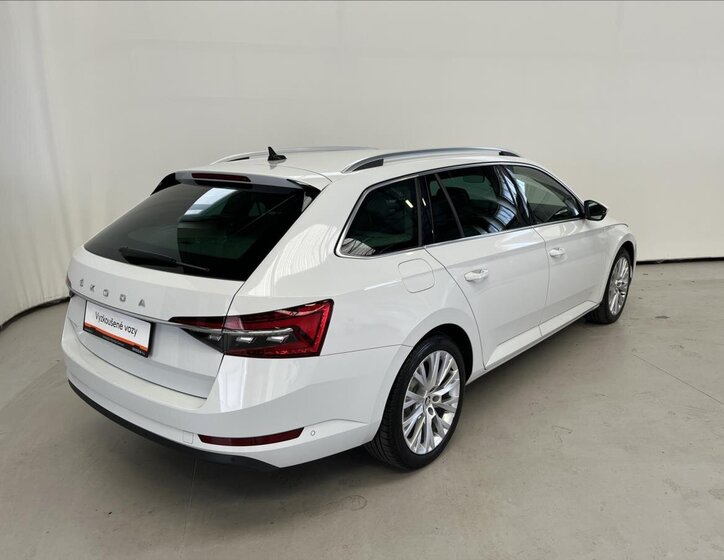 Škoda Superb 2