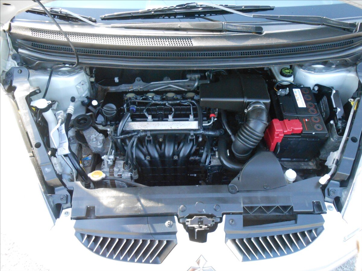 Mitsubishi Colt Hatchback 1,3 l 70 kw