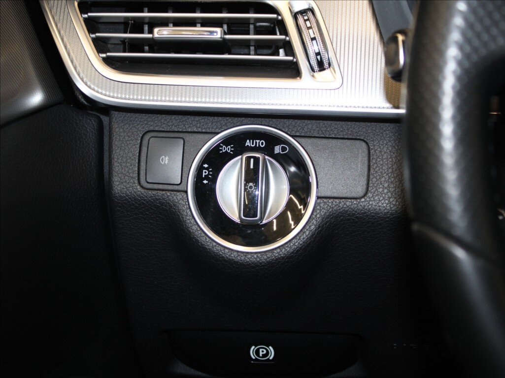 Mercedes-Benz Třídy E Kombi 3,0 l 190 kw