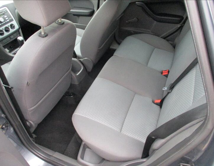 Ford Focus Kombi 1,6 l 74 kw