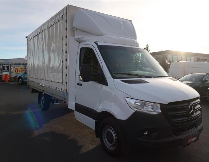 Mercedes-Benz Sprinter 2