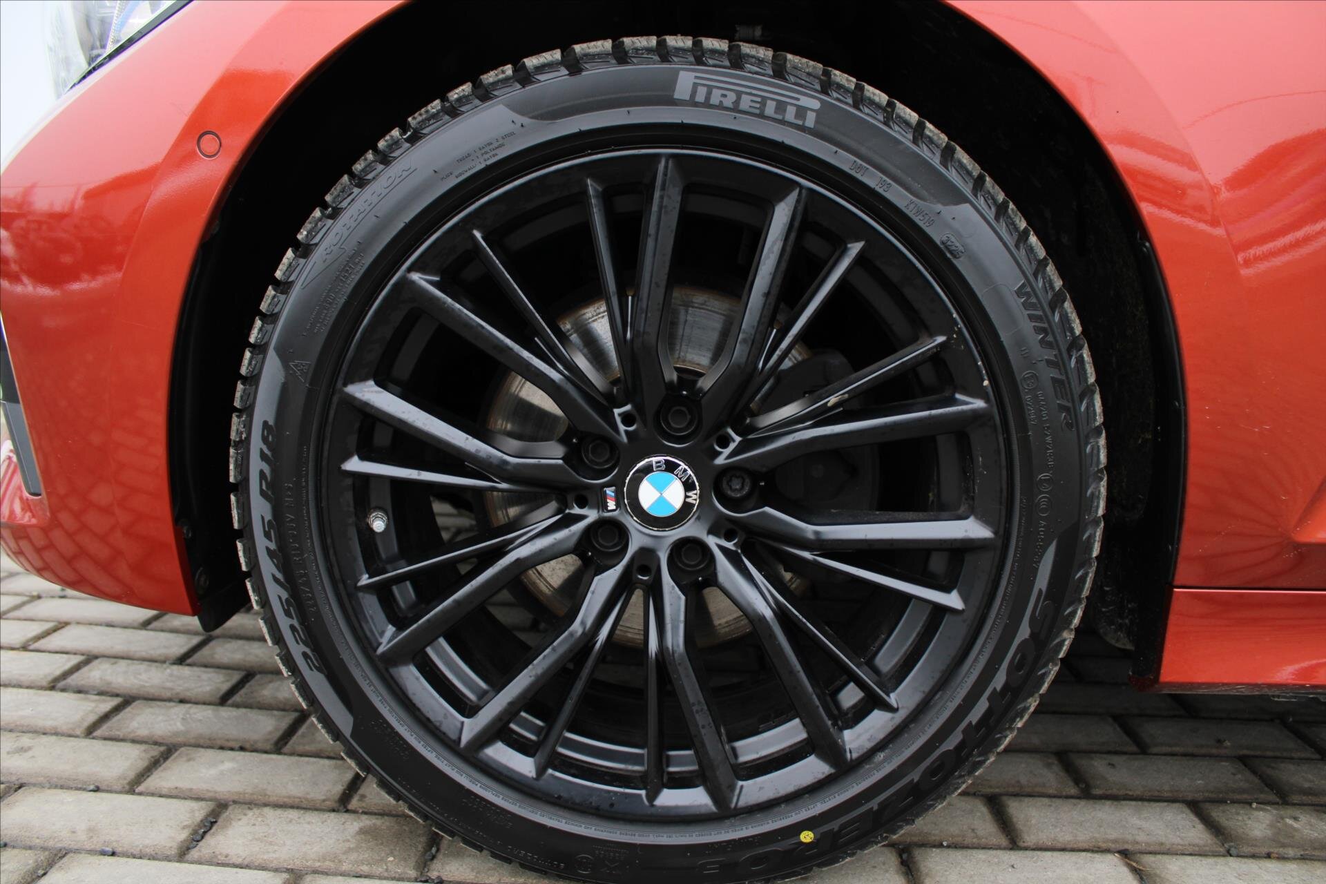 BMW Řada 3 Sedan / Limuzína 2,0 l 140 kw