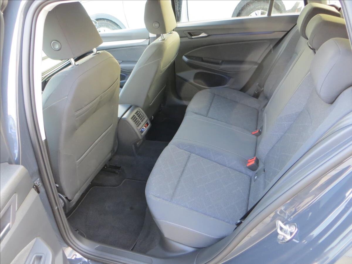 Volkswagen Golf Kombi 1,5 l 96 kw