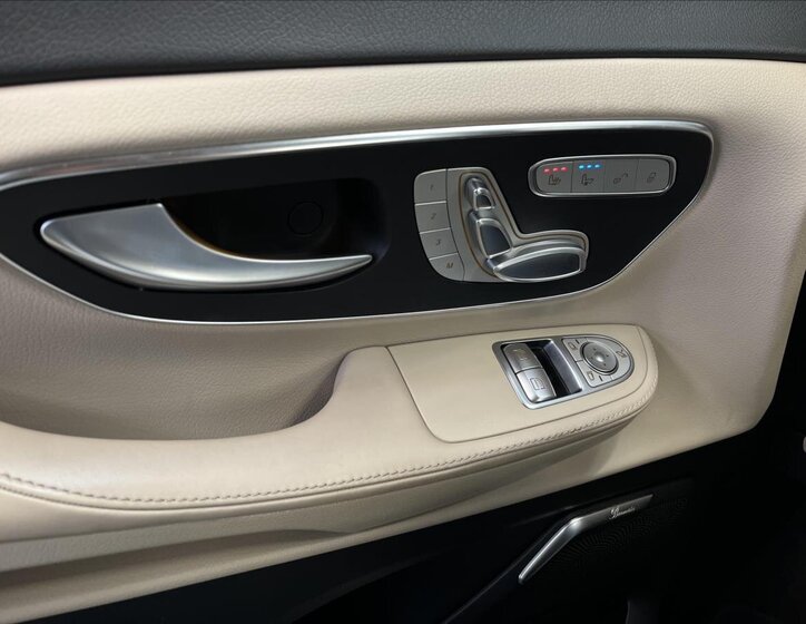 Mercedes-Benz Třídy V MPV 2,0 l 174 kw