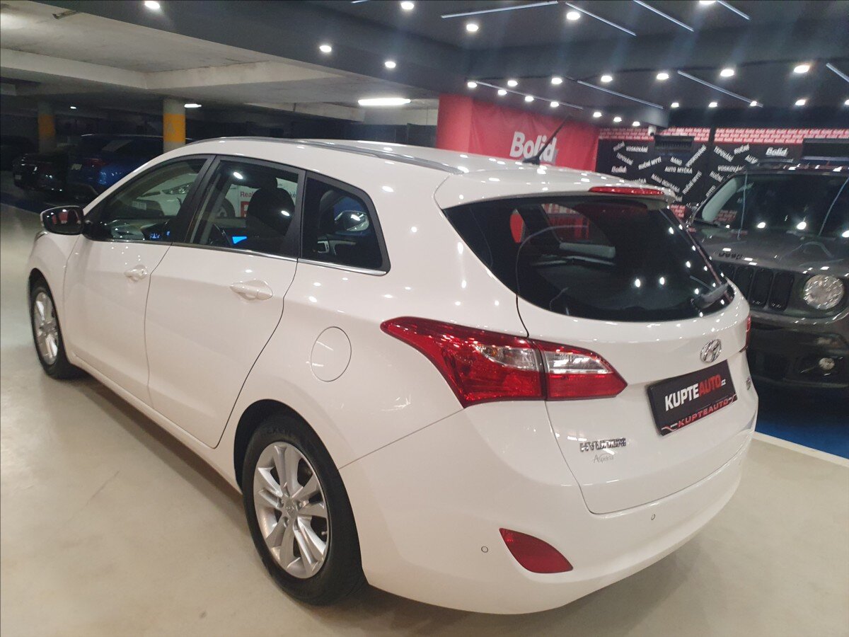 Hyundai i30 Kombi 1,6 l 88 kw