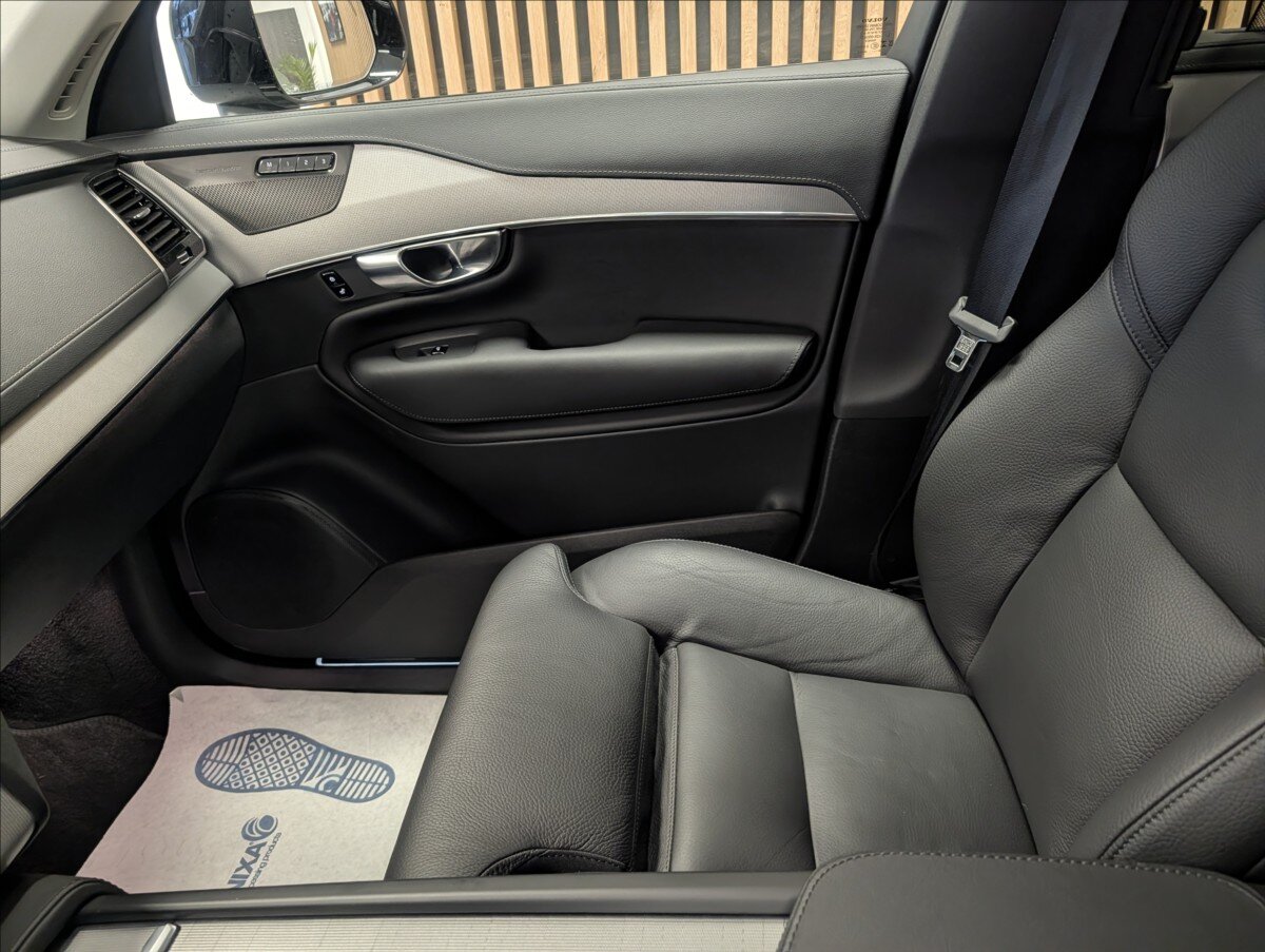 Volvo XC90 Ostatní 2,0 l 335 kw