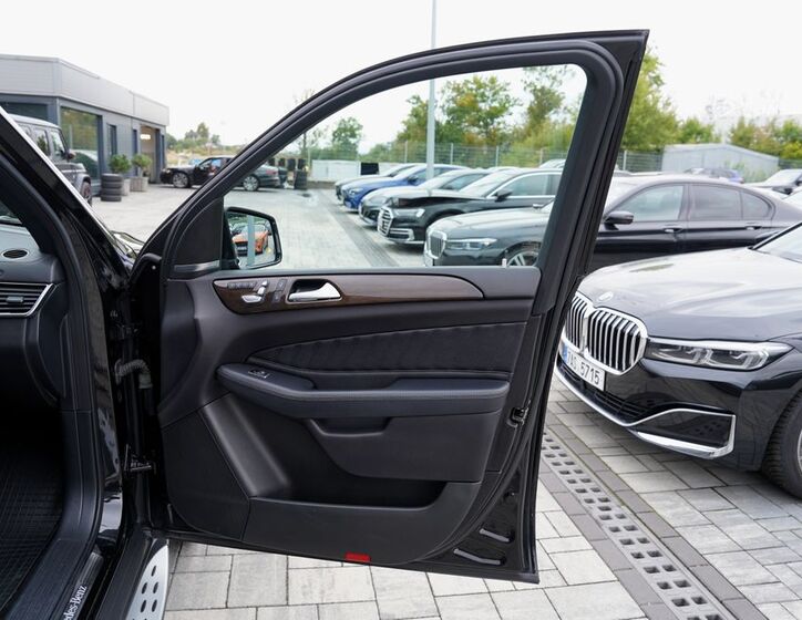 Mercedes-Benz GLS 23