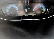 Peugeot 3008 SUV 1,6 l 133 kw
