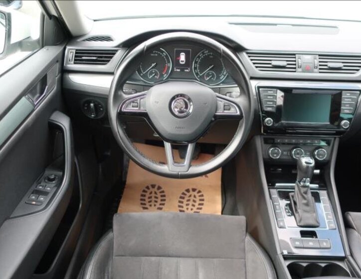 Škoda Superb Kombi 2,0 l 140 kw