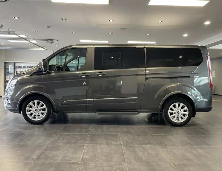 Ford Tourneo Custom MPV 2,0 l 136 kw