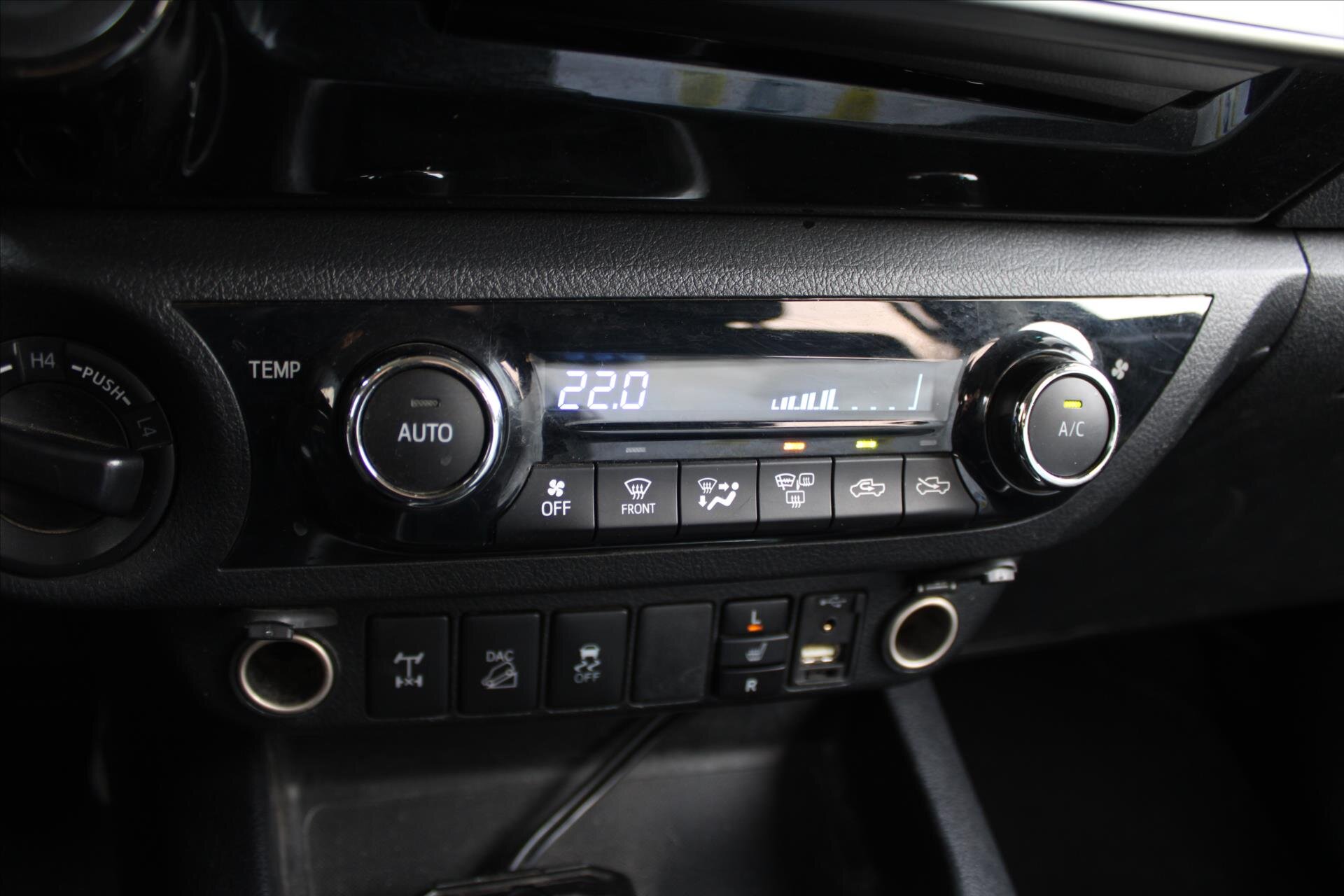 Toyota Hilux Pick-up 2,4 l 110 kw