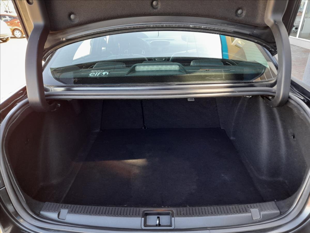 Renault Fluence Sedan / Limuzína 1,6 l 81 kw