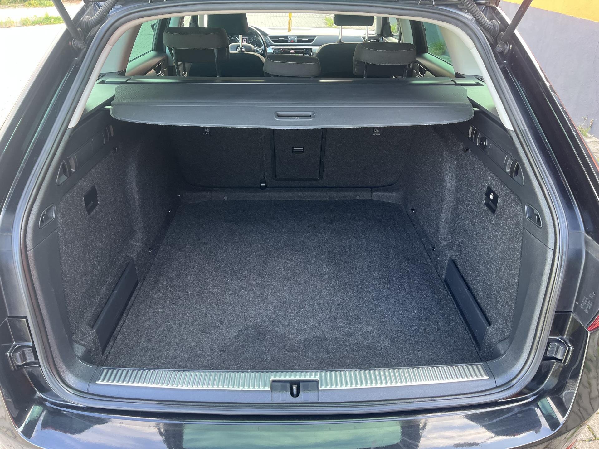 Škoda Superb Kombi 2,0 l 110 kw