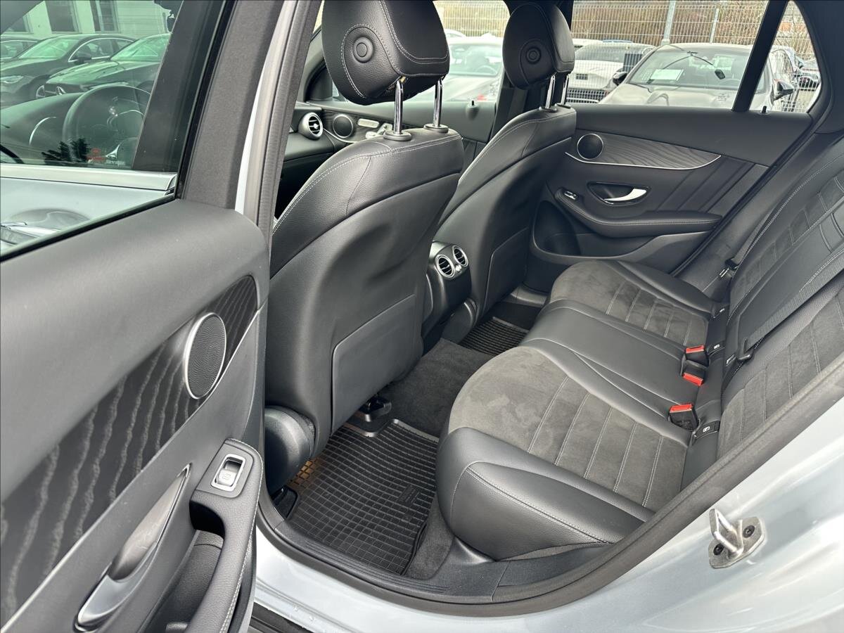 Mercedes-Benz GLC SUV / Terénní 2,0 l 145 kw