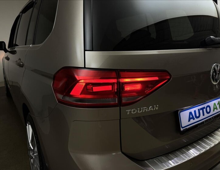 Volkswagen Touran MPV 2,0 l 110 kw