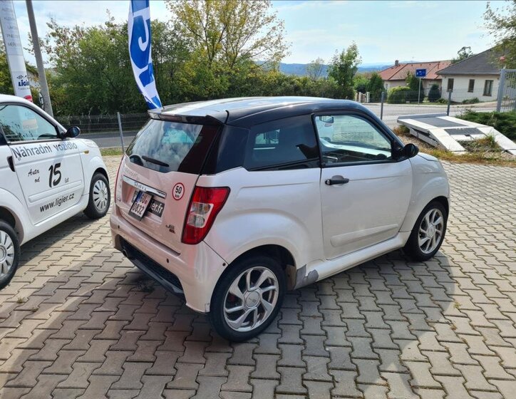 Ligier JS 50 L Hatchback 480,0 4 kw