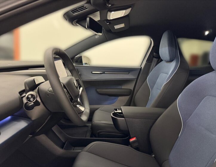 Volvo EX30 SUV 0,0 215 kw