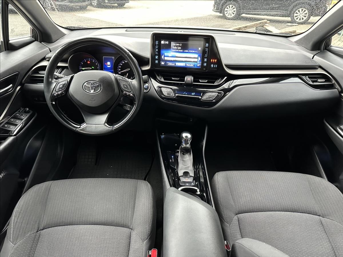 Toyota C-HR Hatchback 1,2 l 86 kw