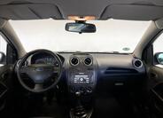 Ford Fiesta 14