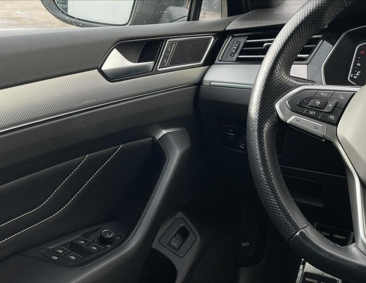 Volkswagen Passat 13