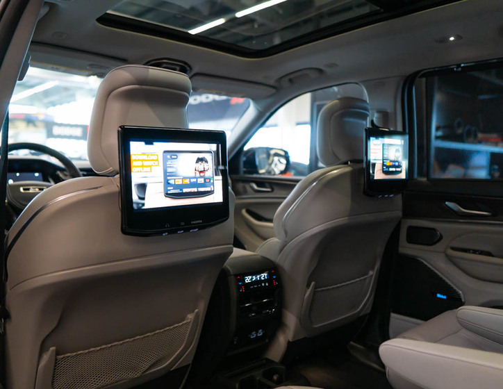 Jeep Grand Cherokee 44