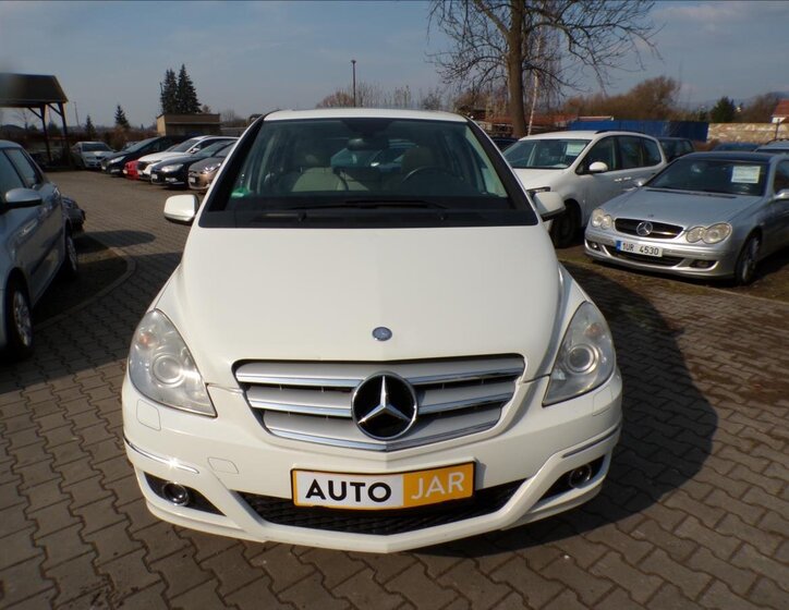 Mercedes-Benz Třídy B Kombi 2,0 l 100 kw
