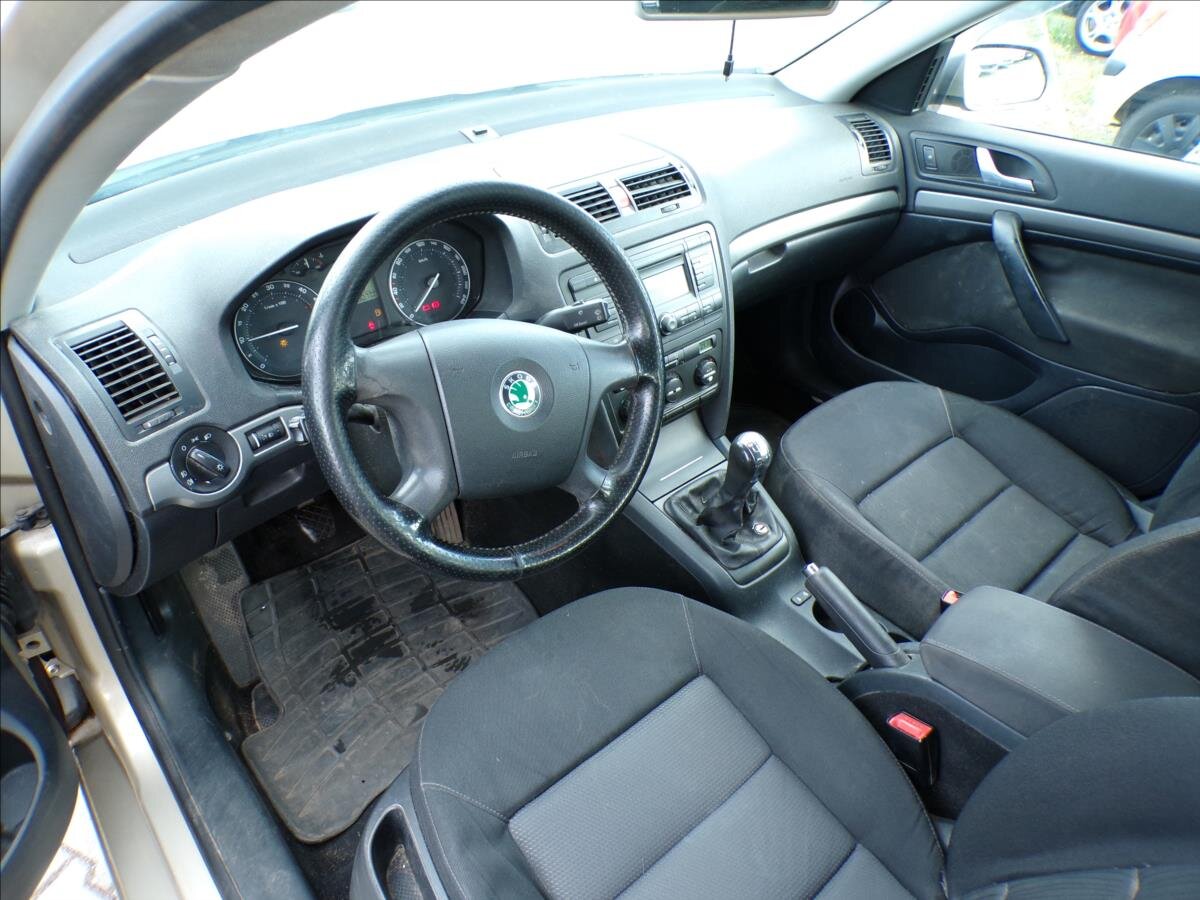 Škoda Octavia Kombi 2,0 l 103 kw