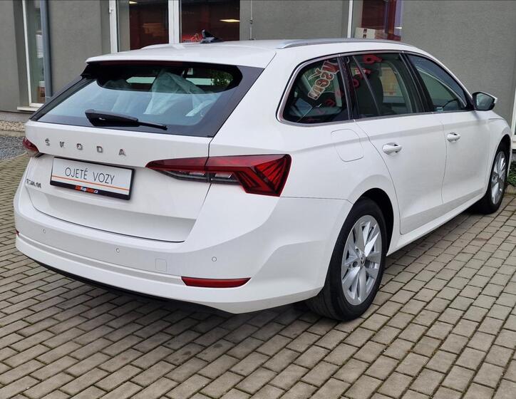 Škoda Octavia 10