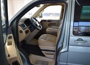 Volkswagen Multivan VAN-Minibus 2,5 l 128 kw