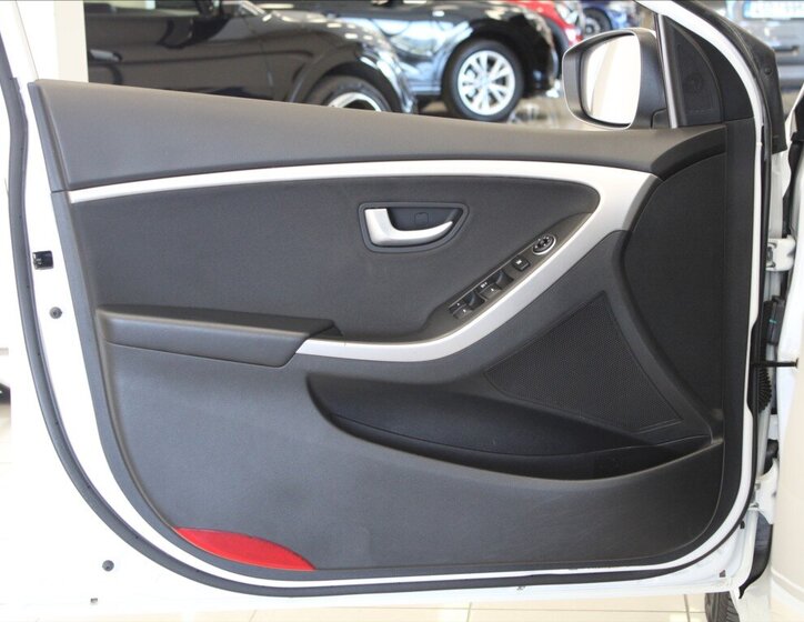Hyundai i30 Kombi 1,6 l 99 kw