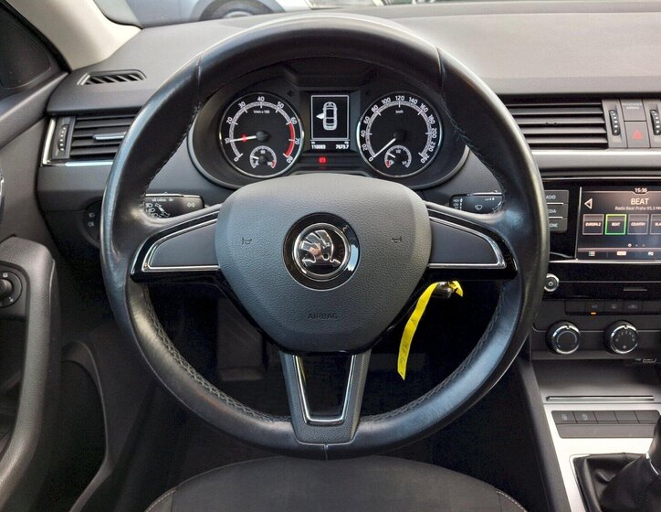 Škoda Octavia Sedan / Limuzína 1,5 l 110 kw